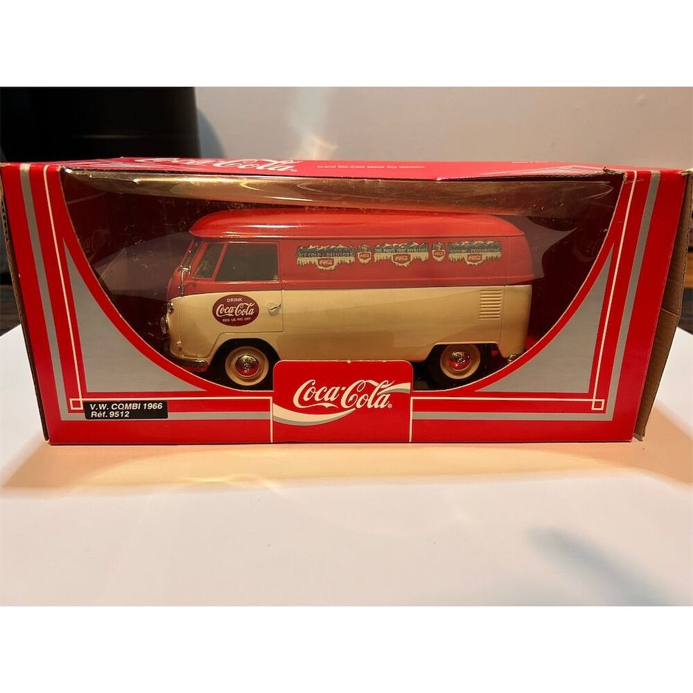 1966 Volkswagen Combi Coca-Cola 1:18 Diecast Model Limited Edition